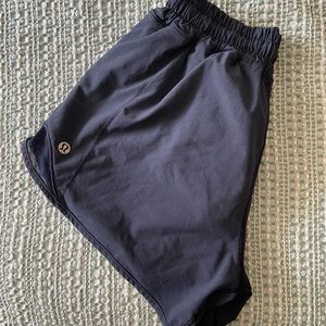 LuluLemon Hotty Hot High-Rise Short 2.5"